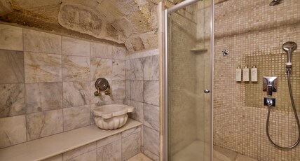 Mithra Cave Hotel Room Type - Two Bedroom Suite with Courtyard
