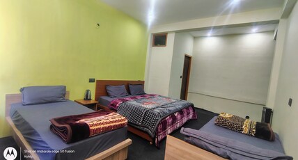 Cafe Alpenglow Room Type - King Room with Mountain View