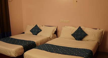 SULTHAN HOTEL AND RESTAURNT Room Type - Deluxe Twin SULTHAN HOTEL AND RESTAURNT Room Type - Deluxe Twin