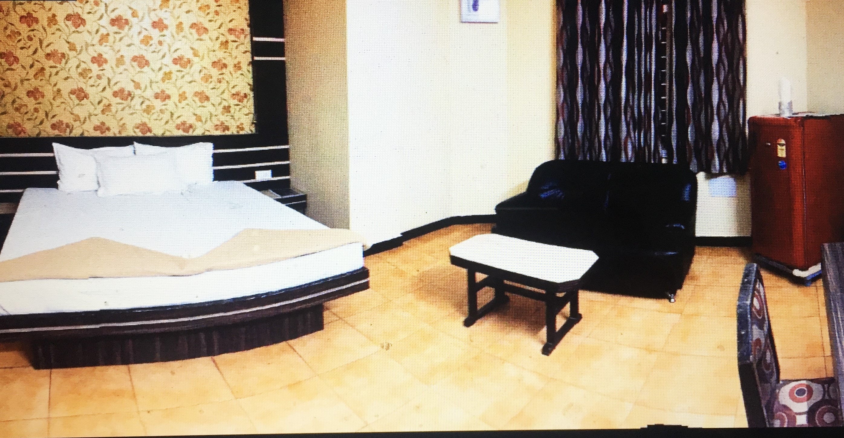 Hotel Upahar Palace - Tap to explore photos