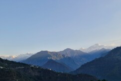 SkyPeak Retreat home stay