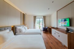 The Tahiti Beach Hotel