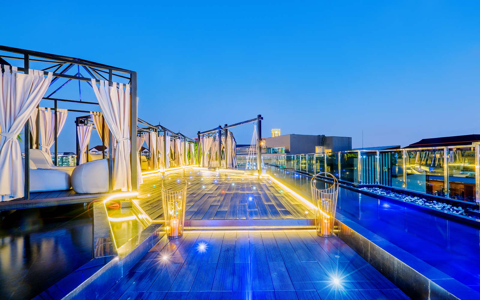 Acqua Hotel - Tap to explore photos