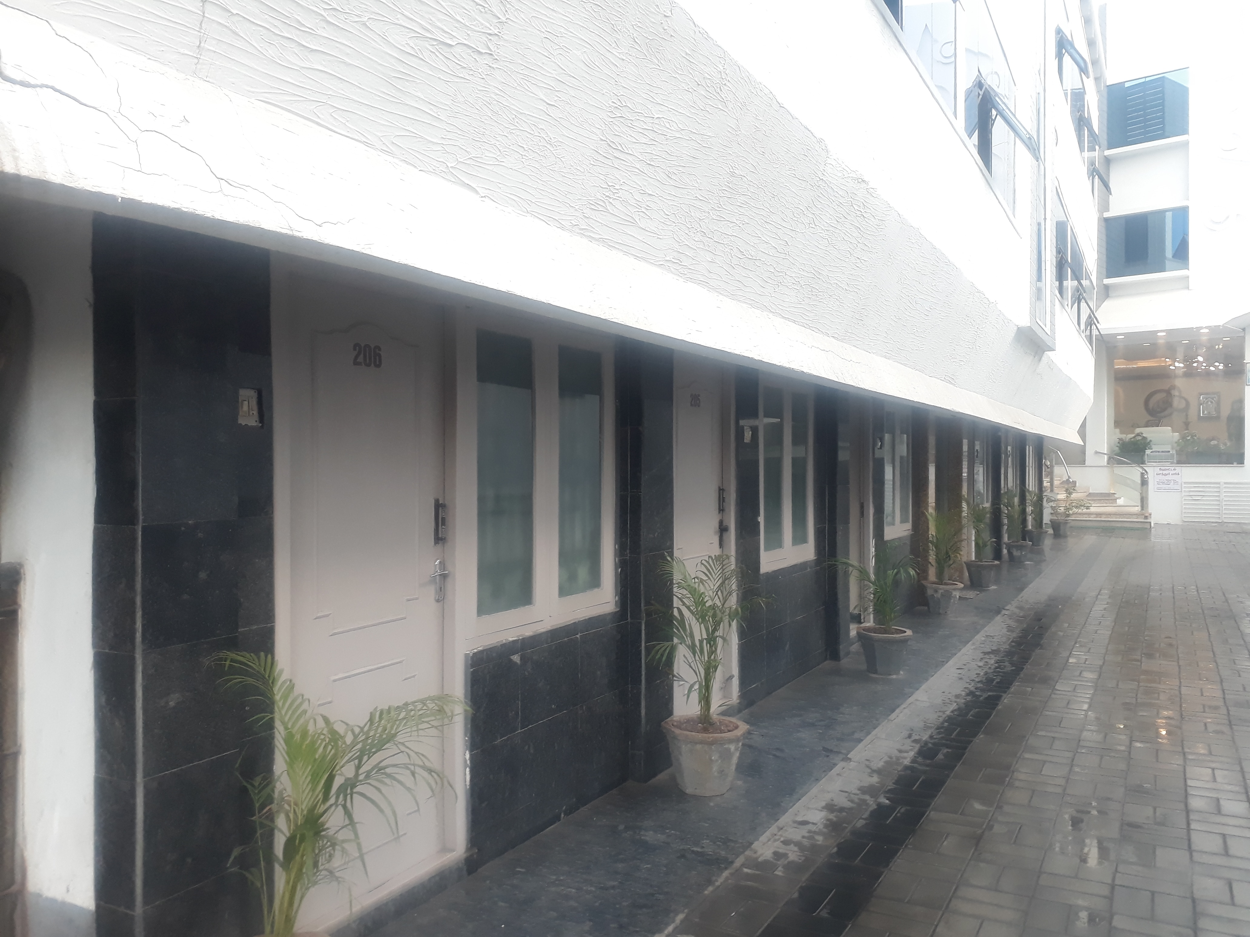SBS STAY INN - Tap to explore photos