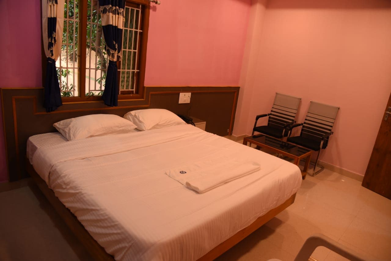Aarthi Residency - Tap to explore photos