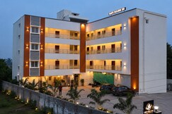 Raja's Paradise Inn