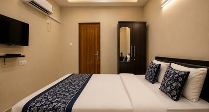 AVSHREE CROWN COMFORT STAY Room Type - DELUXE ROOM 7