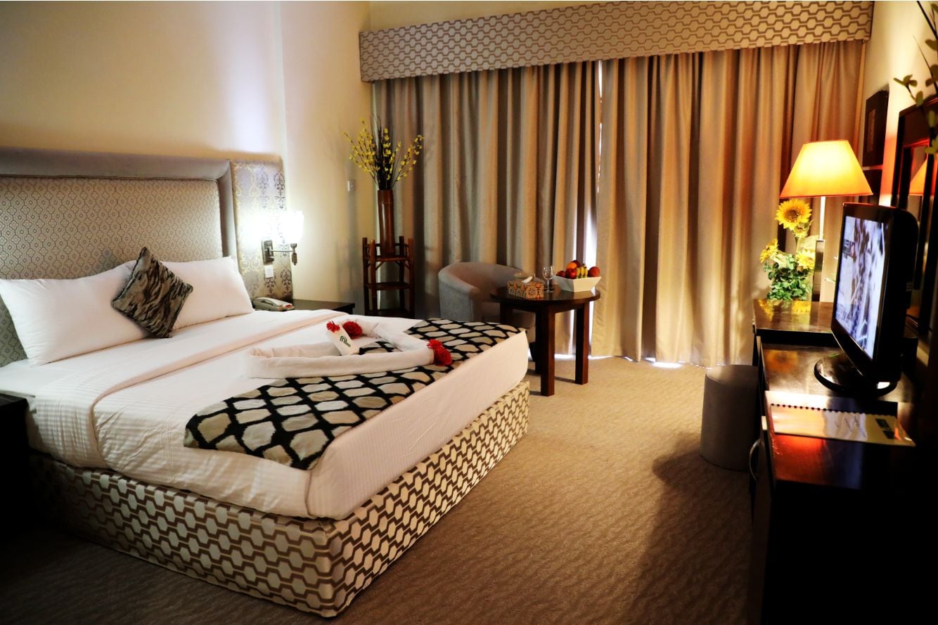 Parkside Suites Discovery Gardens - Tap to explore photos