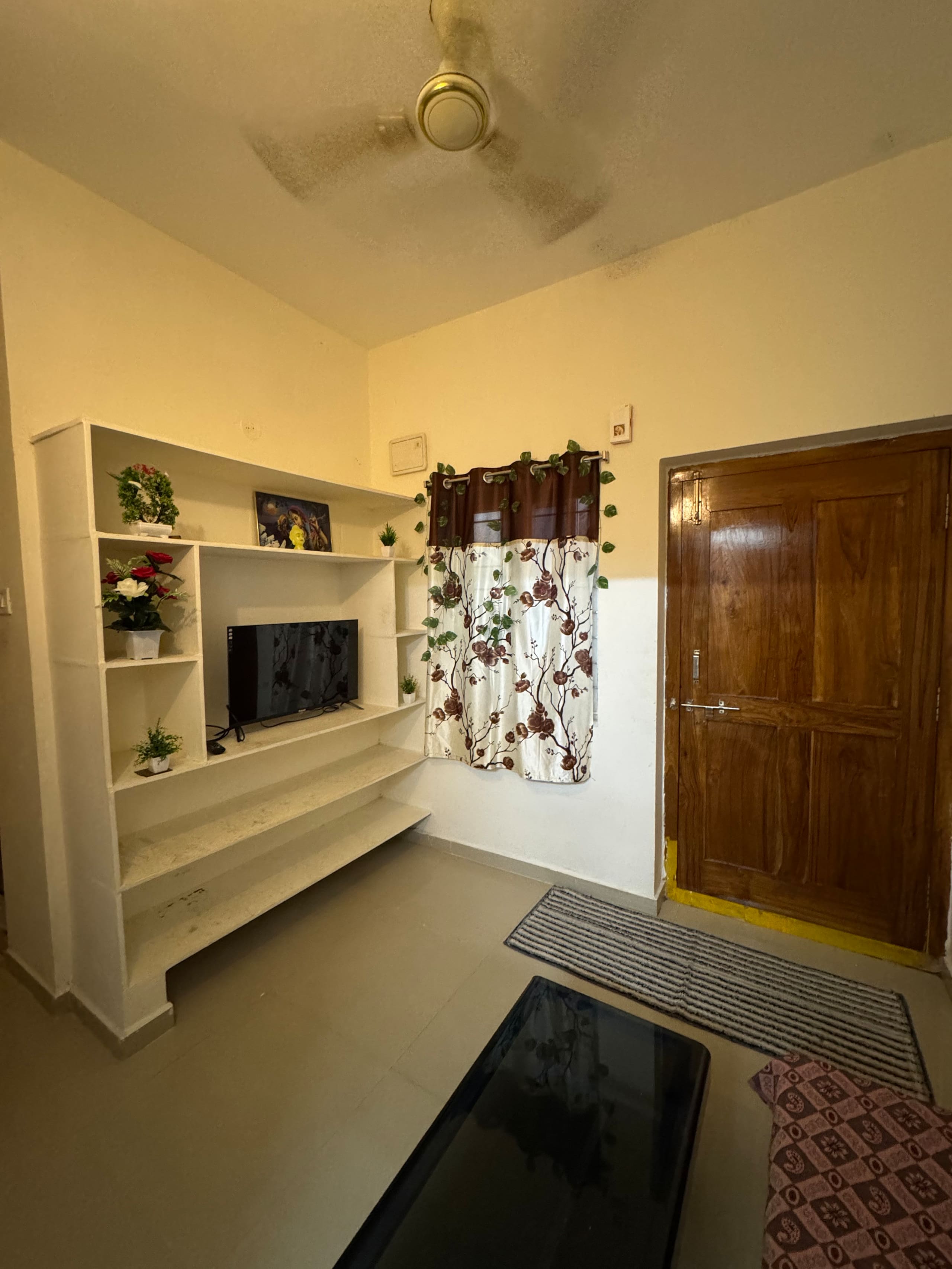 Own Space 1BHK with AC Kitchen Only Yours - Tap to explore photos