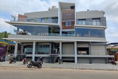 Address of HOTEL JAYASVI RESTAURNAT AND LODGING