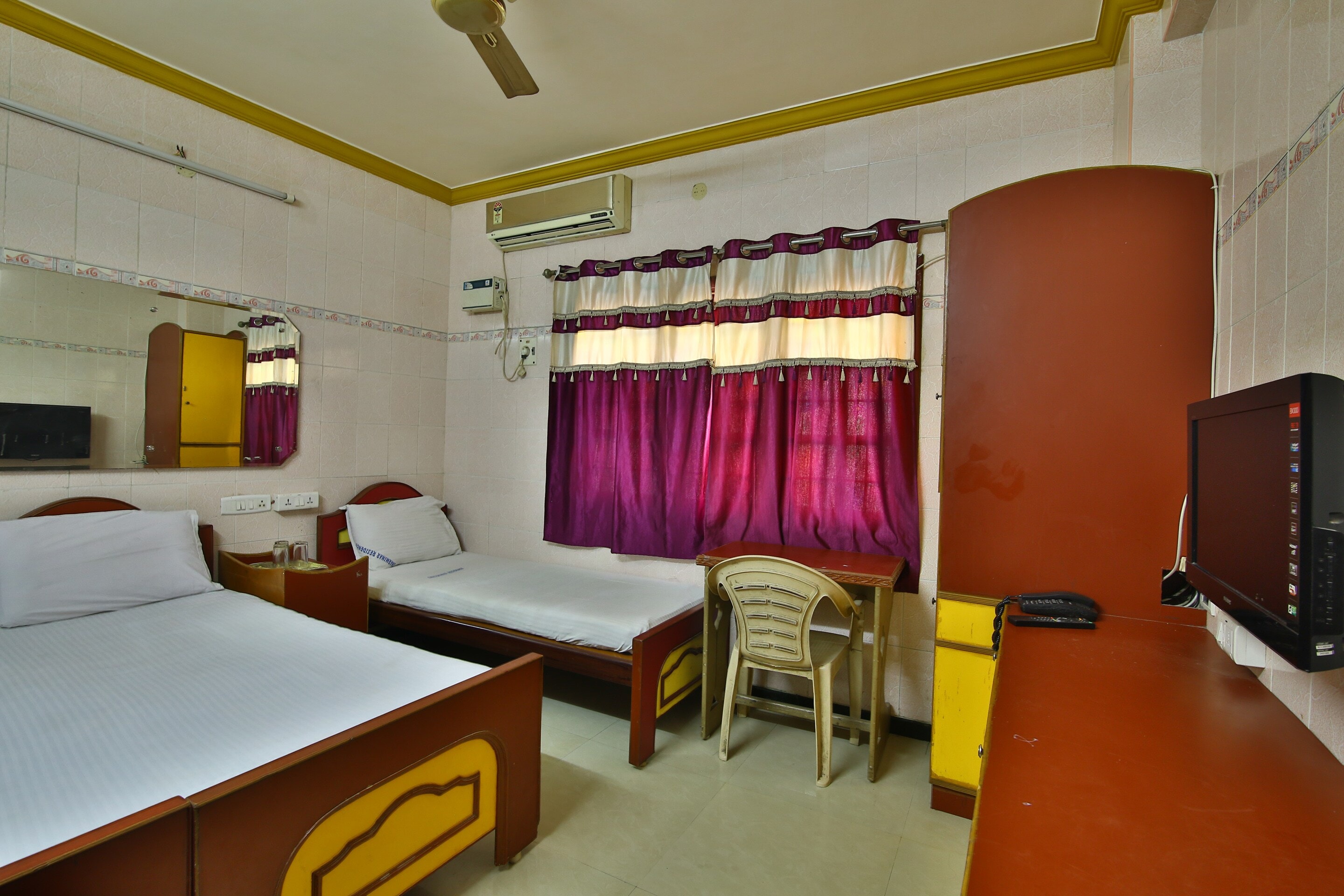 Charminar Residency Triplicane - Tap to explore photos