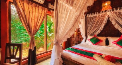 Copper Edge Nature Cure Room Type - Oak Luxury Villa