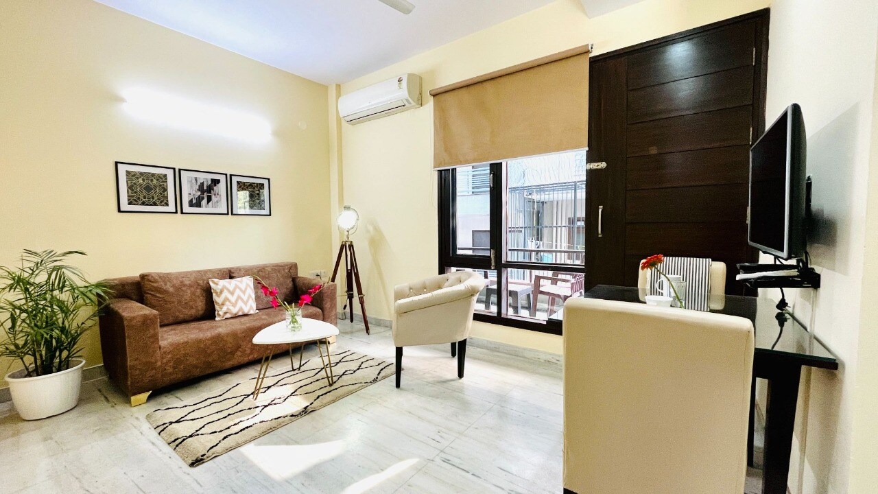 BluO 1BHK - DLF Golf Course Road | Balcony, Lift - Tap to explore photos