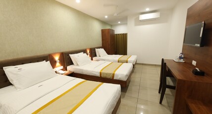 Hotel Laxmi City Side Room Type - Deluxe Triple Room