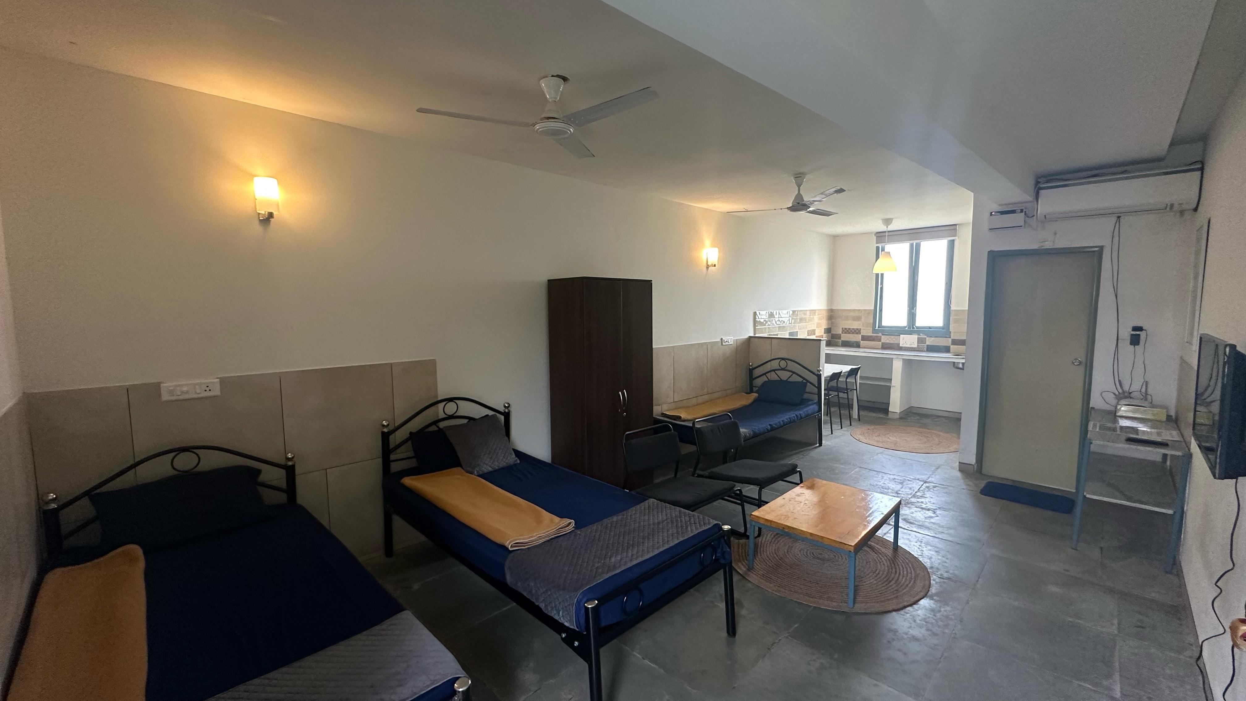 Moonshot Coliving - Tap to explore photos