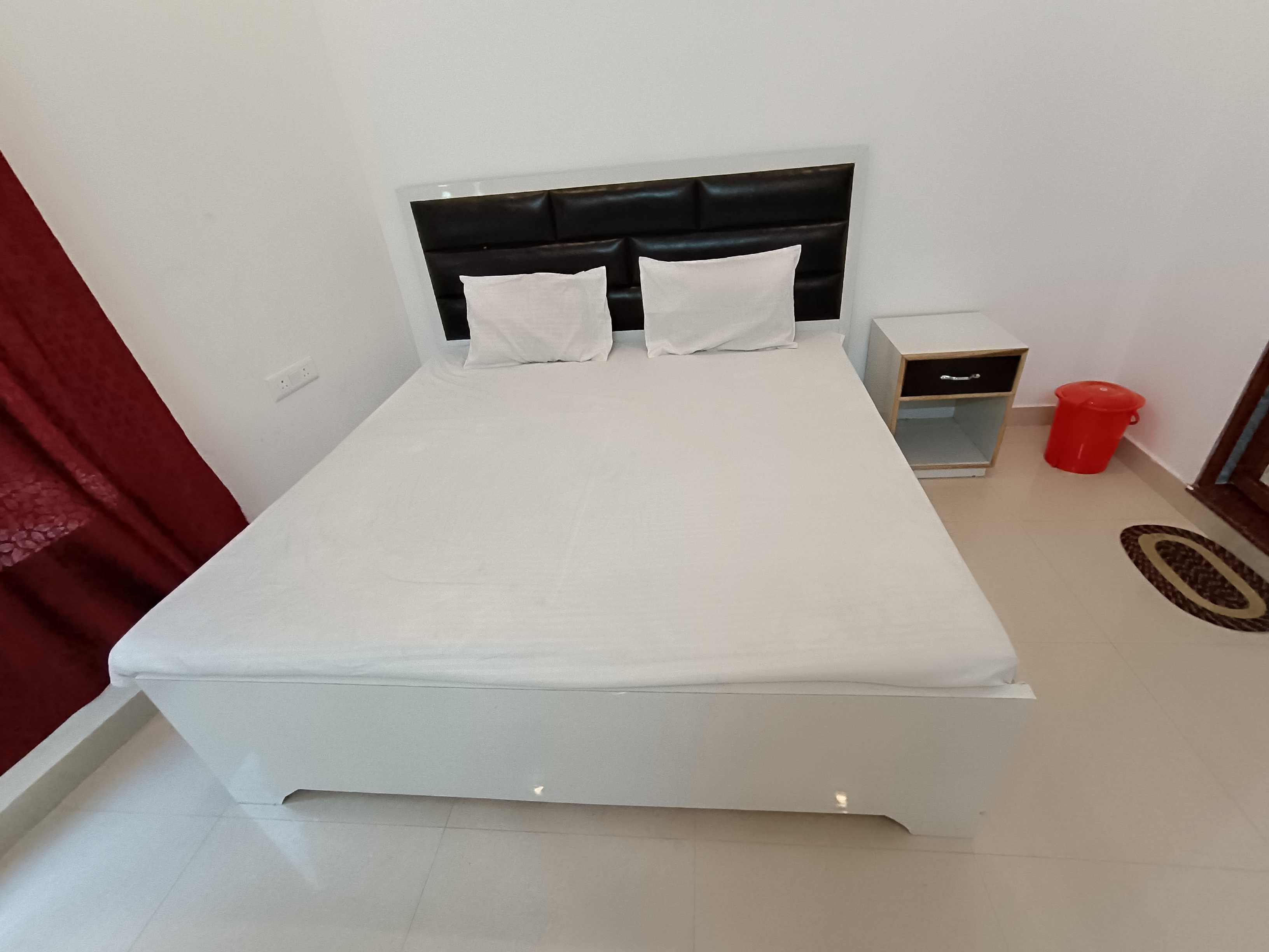 Hotel O Home Kanak Hotel & Resort Homestay - Tap to explore photos