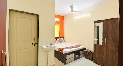 FabHotel The G Stay Room Type - Deluxe Room