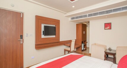 Hotel O Royal Stay Room Type - Deluxe