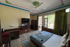 YES COMFORT VILLA GUEST HOUSE