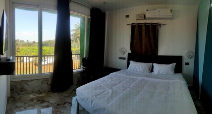 Raj bavan Room Type - Deluxe Room AC with Balcony