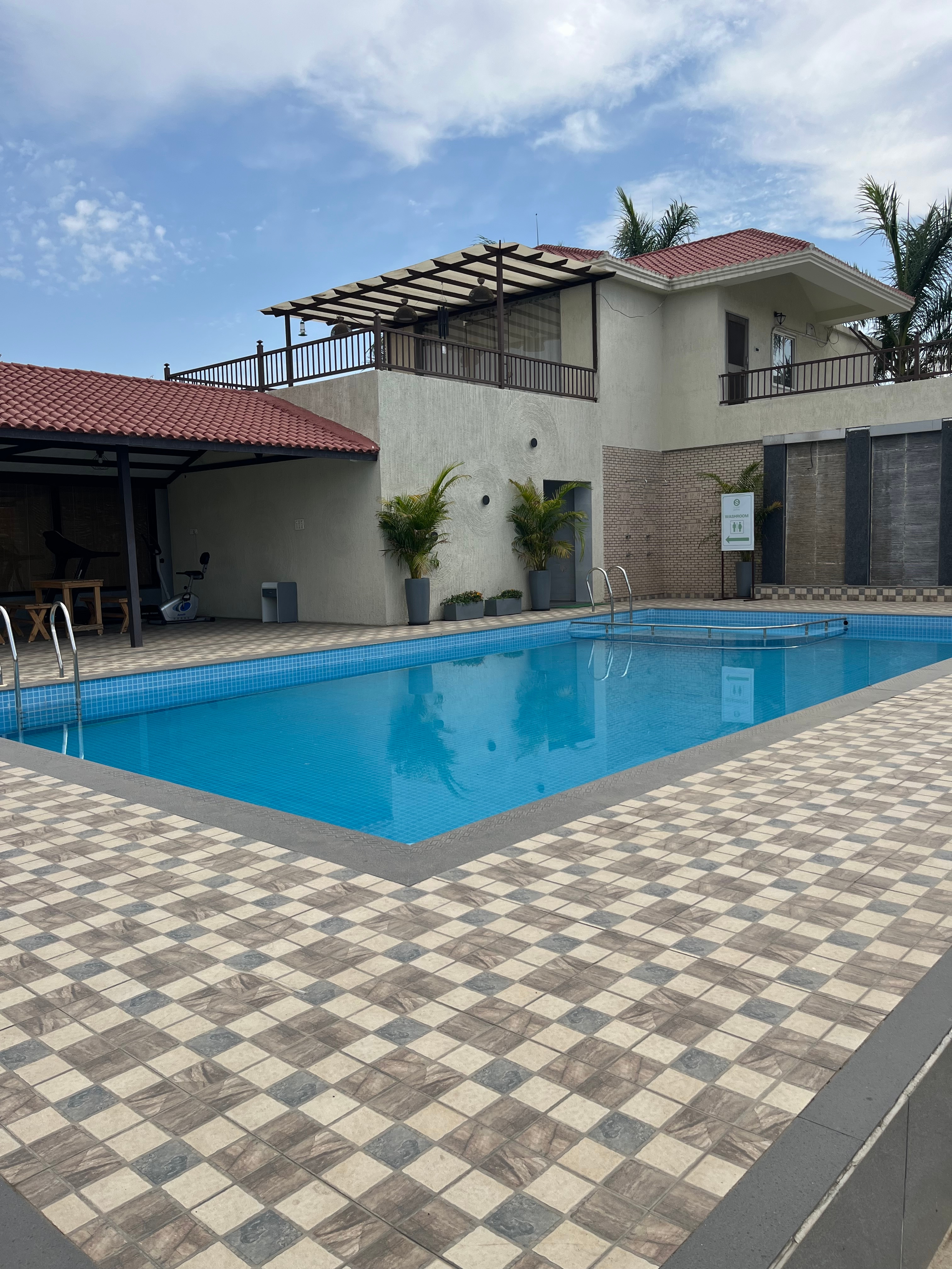 Sukriti Farmvilla - Tap to explore photos
