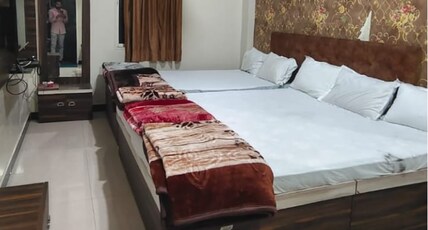 Sukoon Hotel & Restaurant Room Type - Basic Family room with 2 Double Bed