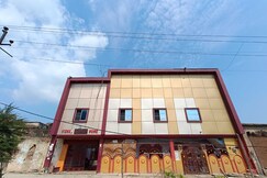 Hotel O Home Shri Hari Lodge Homestay