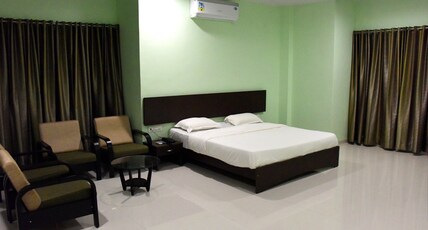 HOTEL VARENYA INN Room Type - Deluxe Rooms