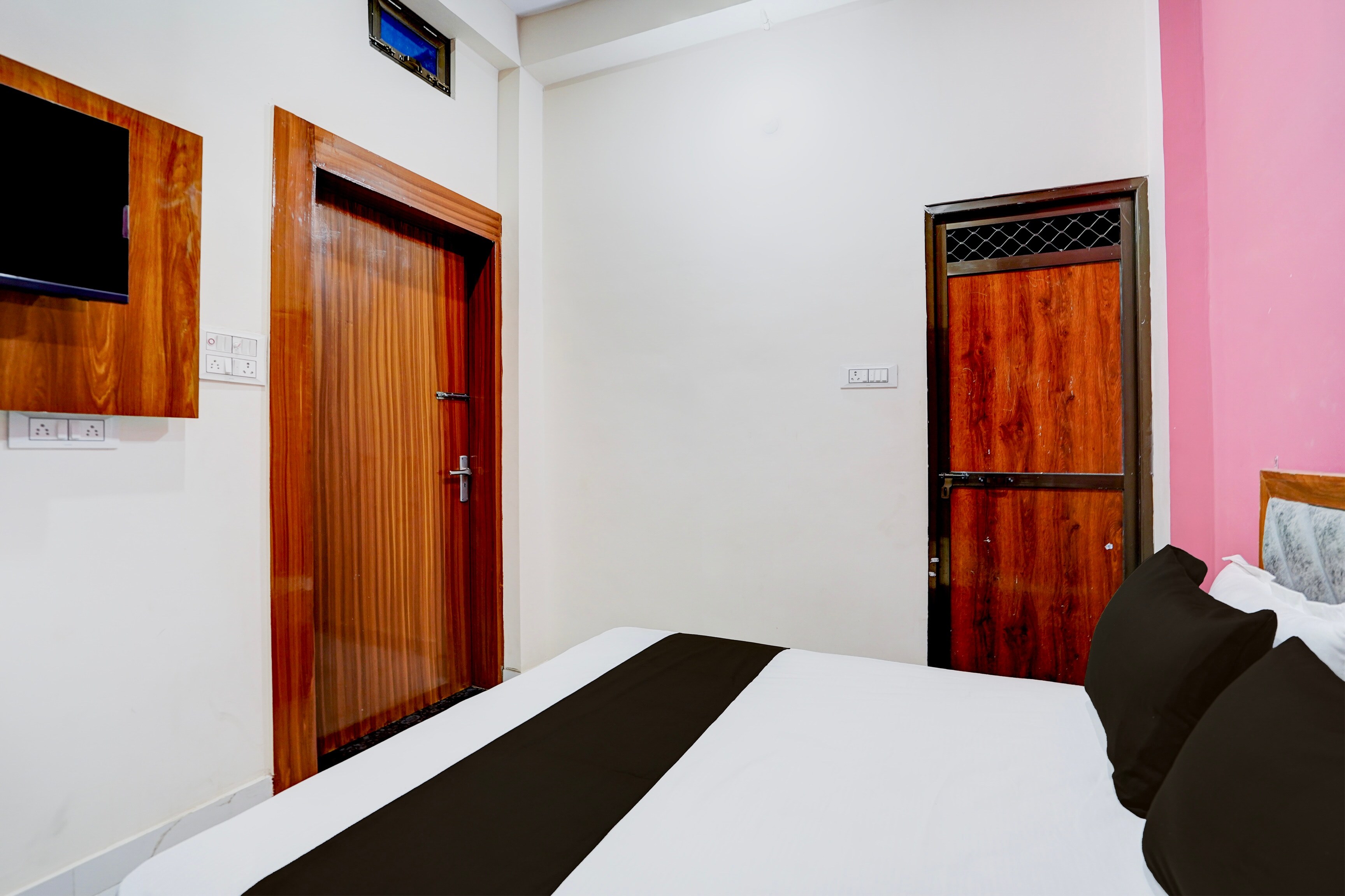 Hotel O Buddha stay inn - Tap to explore photos