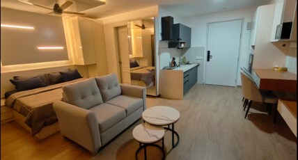 Sonya's Handmade Homes studio apartments in Viman nagar Room Type - Sonyas Airport Nest Runway View 706