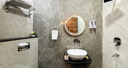Hotel Brij Vas - Near Prem Manidr Room Type - Signature Room Hotel Brij Vas - Near Prem Manidr Room Type - Signature Room