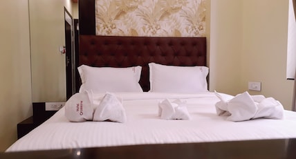Hotel Cross Over Room Type - EXECUTIVE Hotel Cross Over Room Type - EXECUTIVE