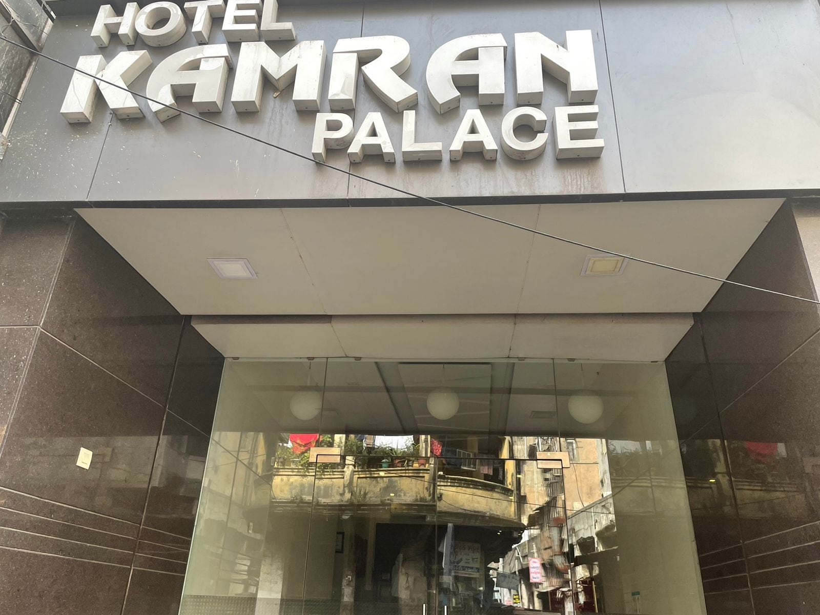 Hotel Kamran Palace - Tap to explore photos