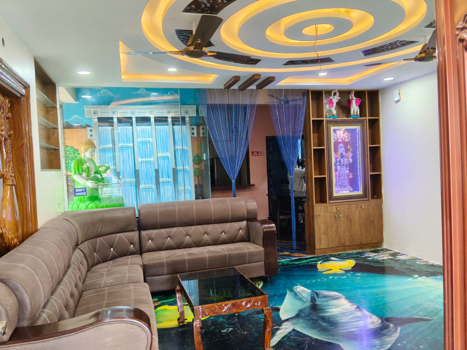 PG Reddy Homestay - Tap to explore photos