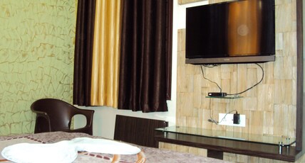 Hotel K C Room Type - Deluxe Room AC