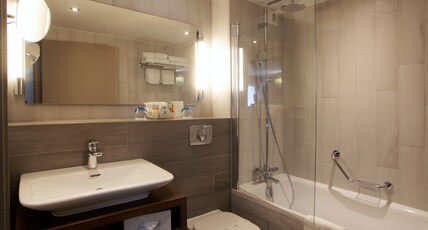 Holiday Inn Paris - Montmartre Room Type - 1 Queen Standard