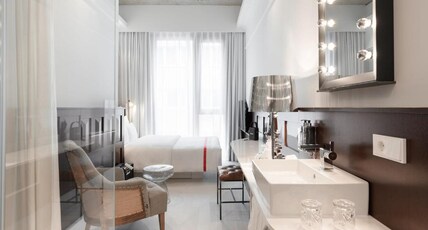 Ruby Louise Hotel Frankfurt Room Type - Wow Room
