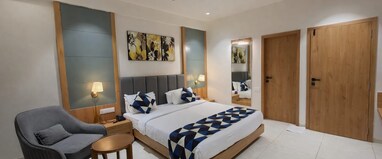 Hotel Premji,Near Railway Station Dwarka