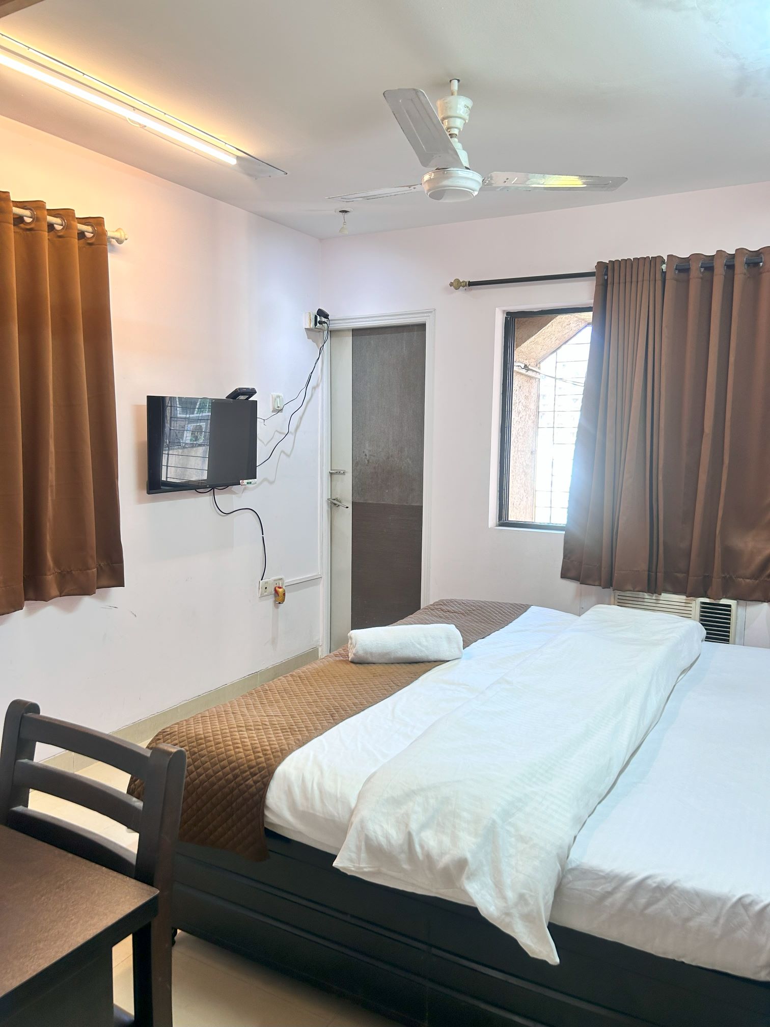 Serviced Apartment in Nahar by Veridical - Tap to explore photos