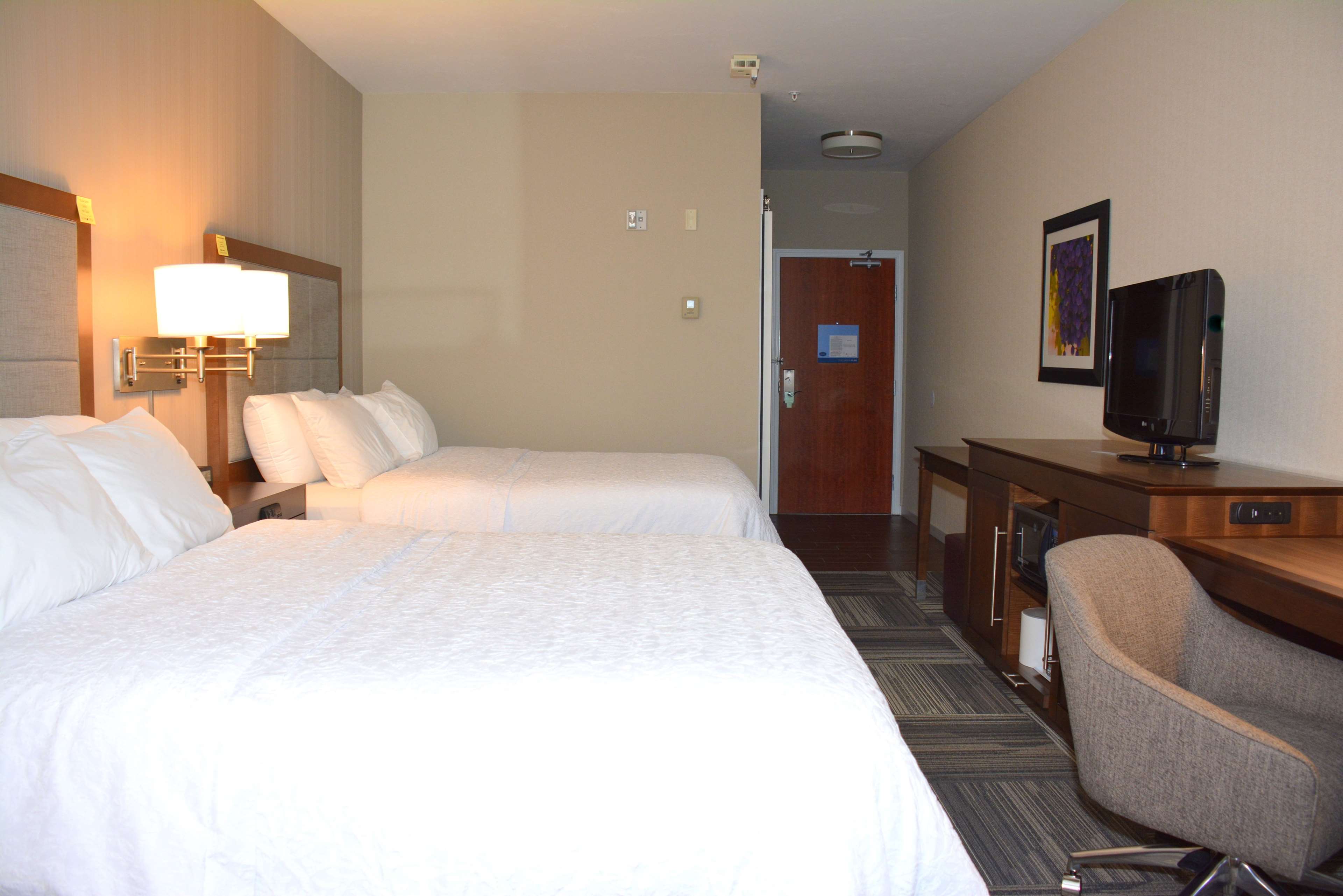 Hampton Inn Grand Junction Downtown/Historic Main Street - Tap to explore photos