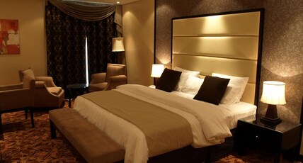 Paragon Hotel Apartments Abu Dhabi Room Type - One Bedroom Deluxe King Apartment with Living Room Paragon Hotel Apartments Abu Dhabi Room Type - One Bedroom Deluxe King Apartment with Living Room