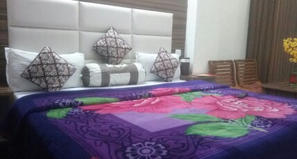 Soham Residence Room Type - Deluxe Room