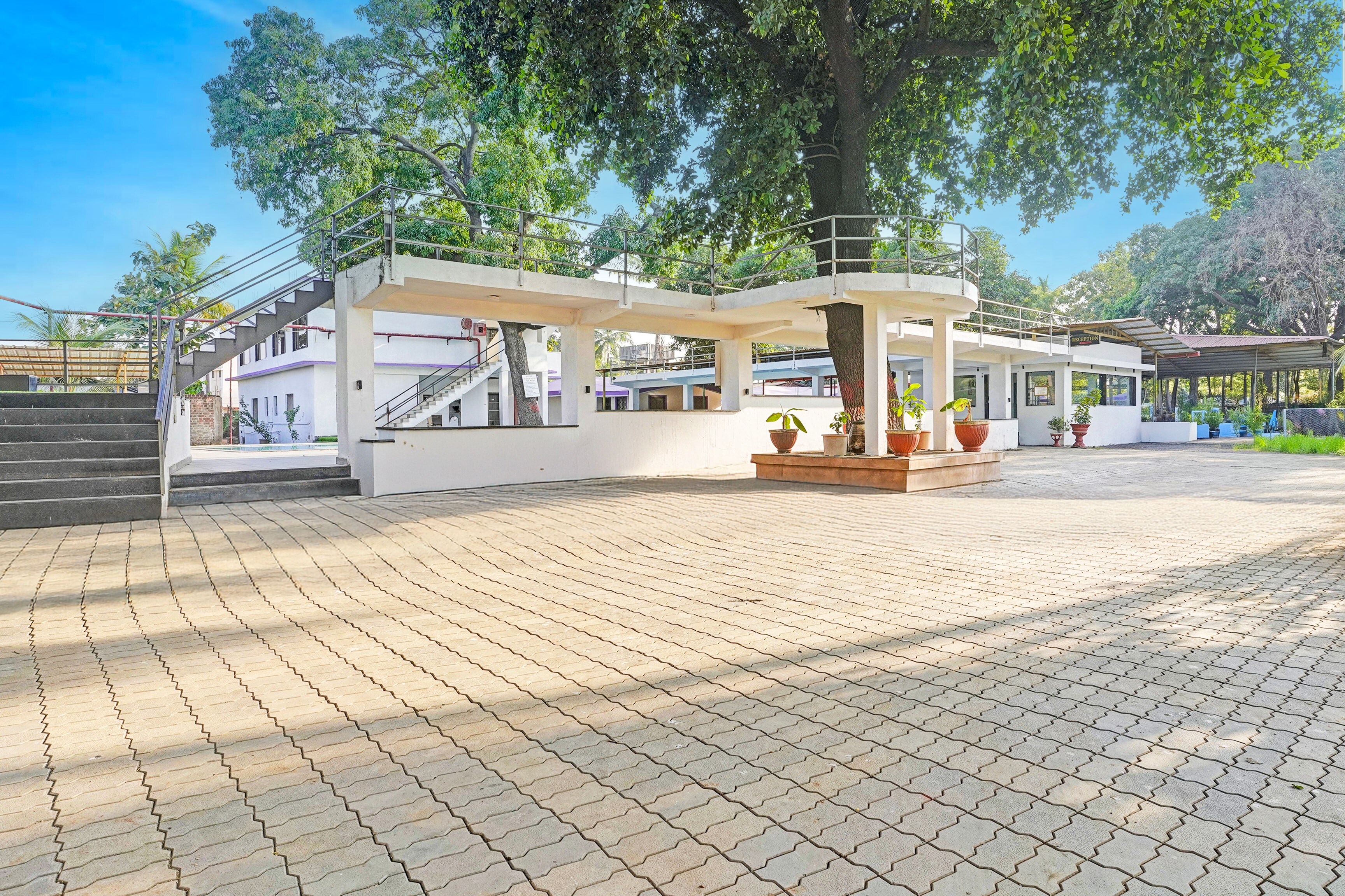 Hotel O Summer House - Tap to explore photos