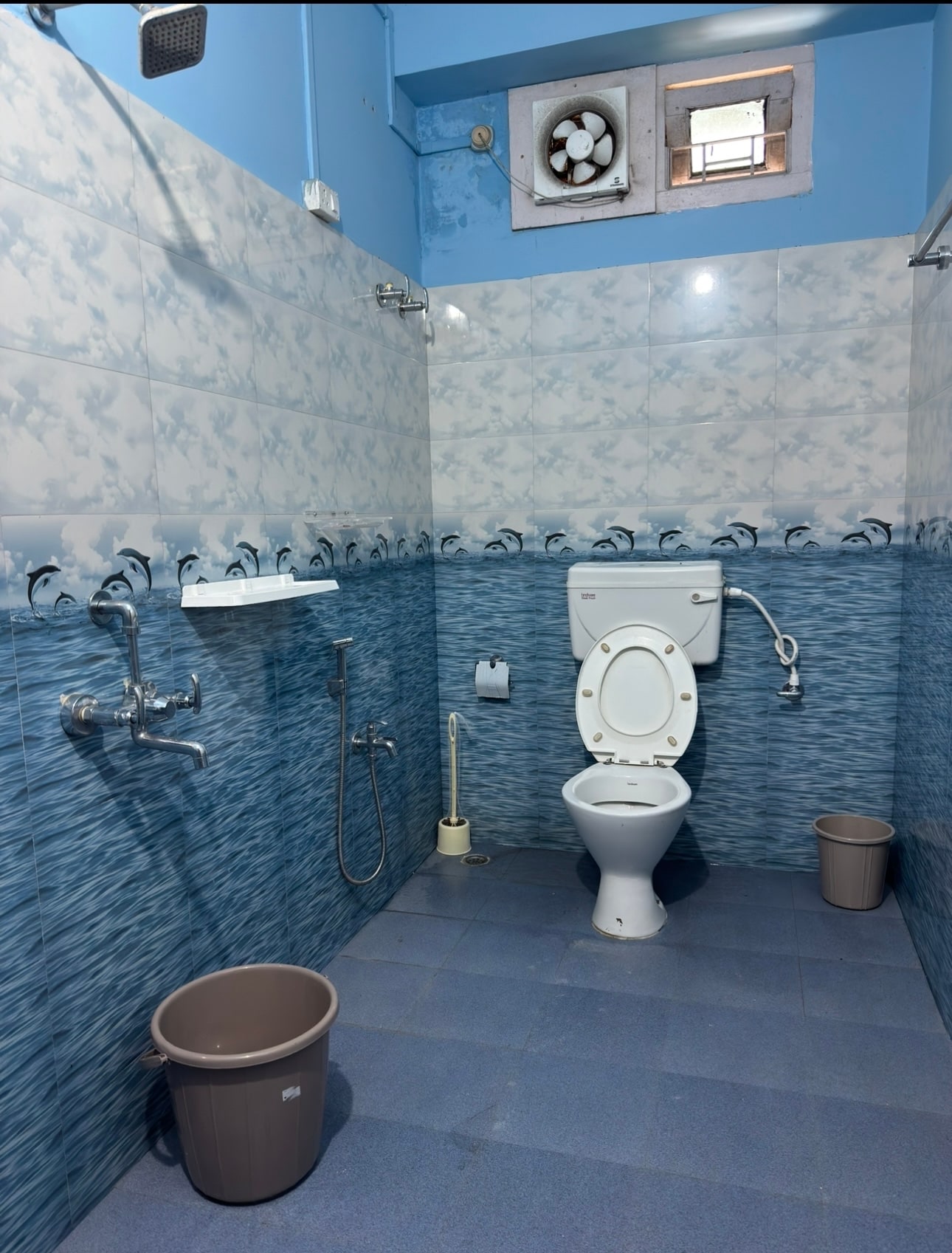 2bhk cozy NYE - Tap to explore photos