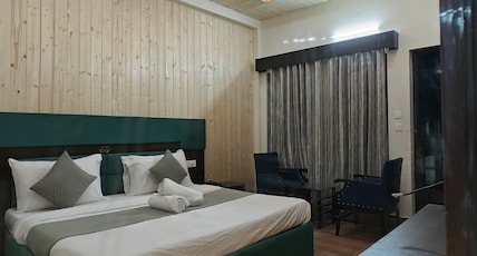 Shiv Pariwar Yogic Resort Room Type - Deluxe AC Ganga View Rooms