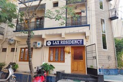 Hotel Lax Residency