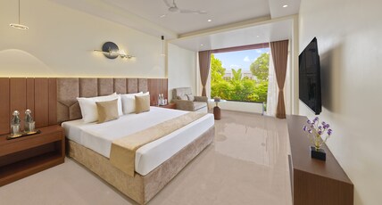 Empire By Zuper Bhopal Room Type - Magnolia Room