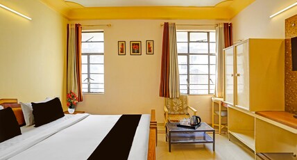 Collection O Dandiya Bazar Formerly Vrundavan Residency Room Type - Classic