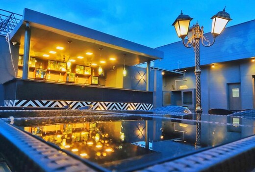Hotel V Inn -Sindhi Camp