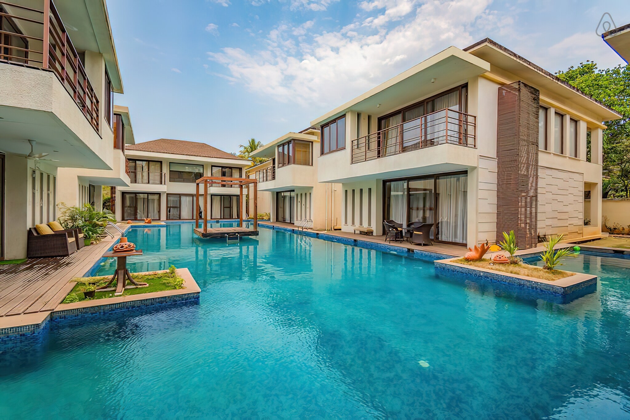 Ochre Villa Luxury Property in Vagator - Tap to explore photos